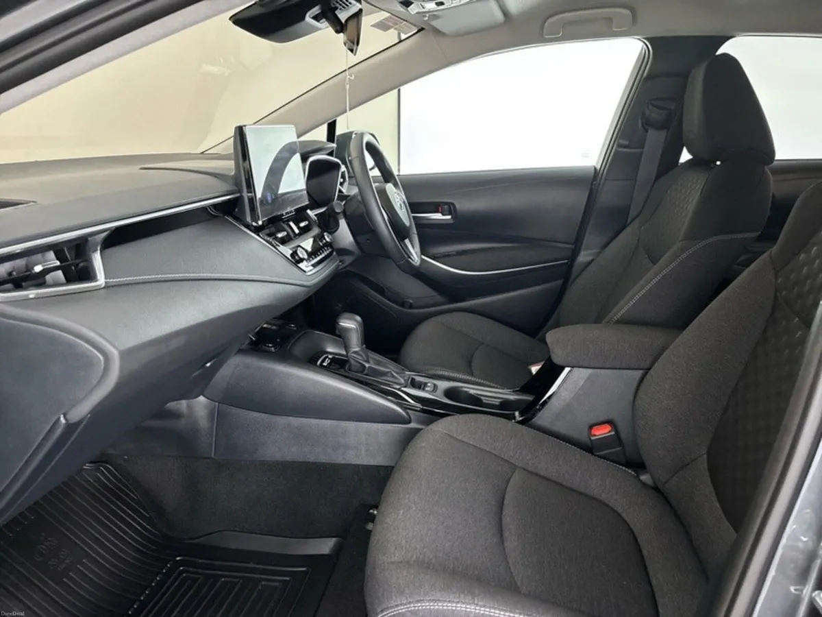 Toyota Corolla Saloon Lunasport - Image 6