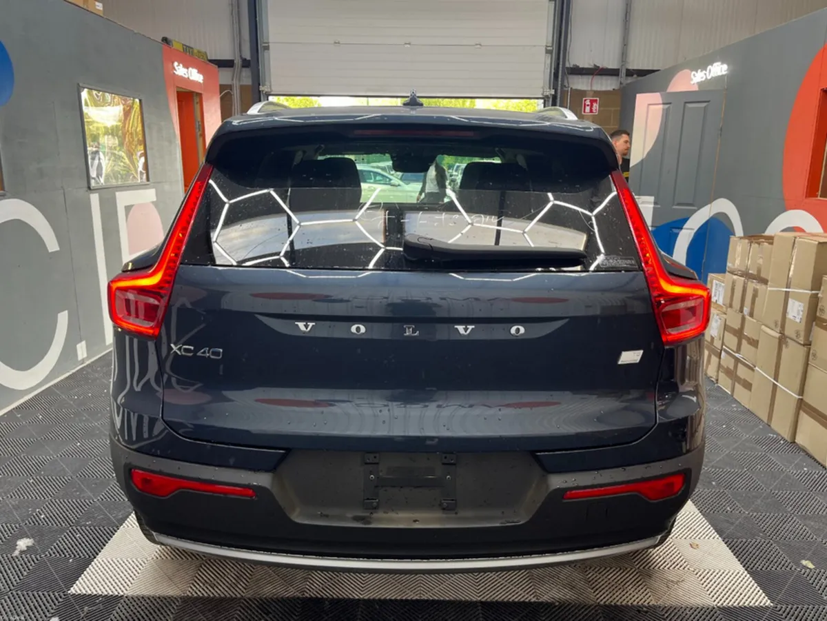 Volvo XC40 2021 VOLVO XC40 T5 1.5 AUTOMATIC / CRUI - Image 3