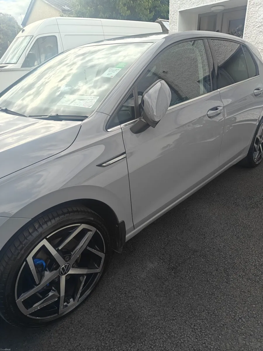 Volkswagen Golf 2021 - Image 2