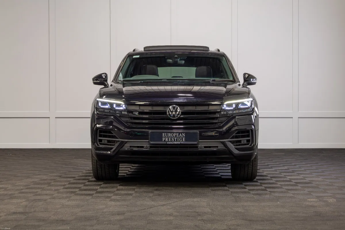 212 Volkswagen Touareg R - Image 2