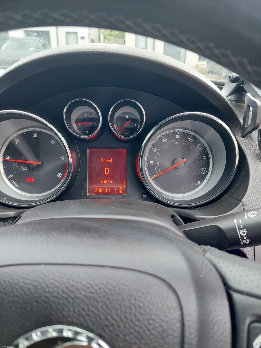 Vauxhall Insignia 2011 - Image 3