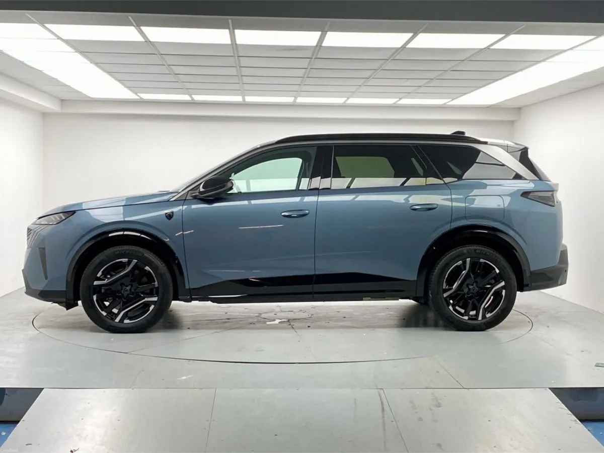 Peugeot 5008 E-5008 Gt  GT  210 Electric 73kWh Aut - Image 5
