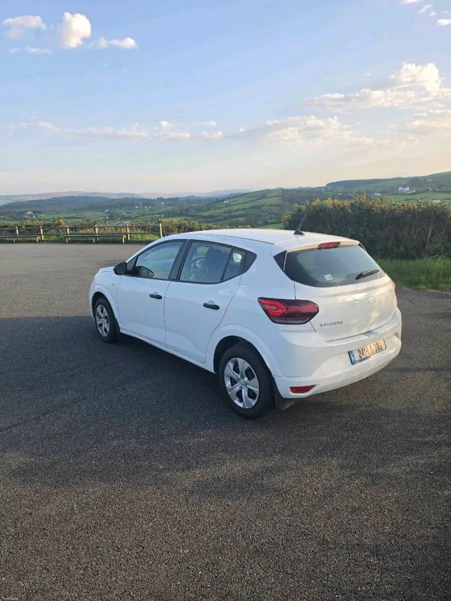2024 Dacia Sandero essential 90 TCE - Image 3