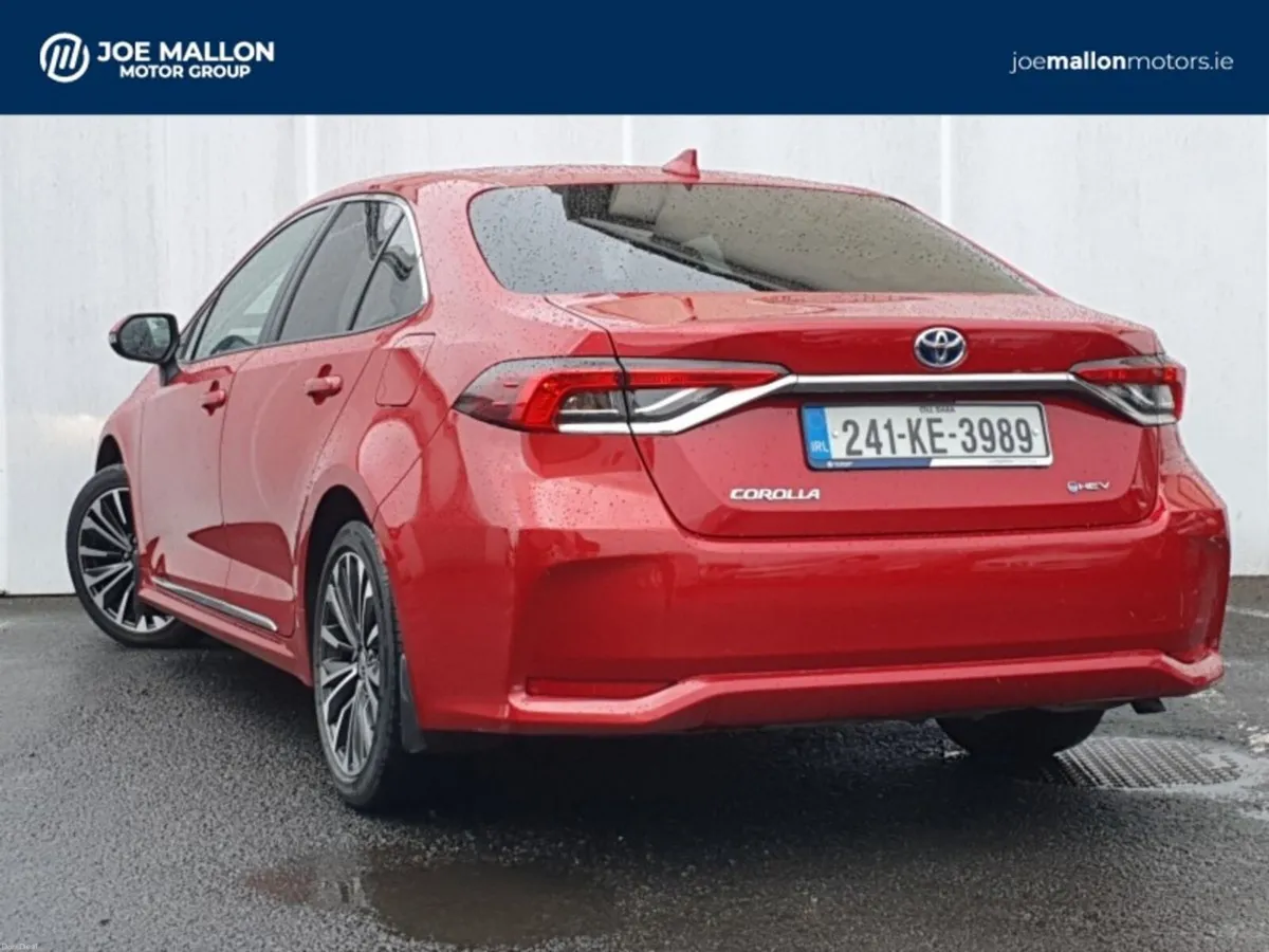 Toyota Corolla 1.8 Hybrid Luna Sport - Image 3