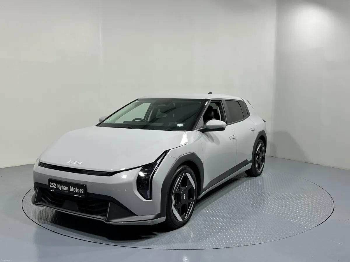 Kia EV4 K3 Hatchback 252 (2025) - Image 3