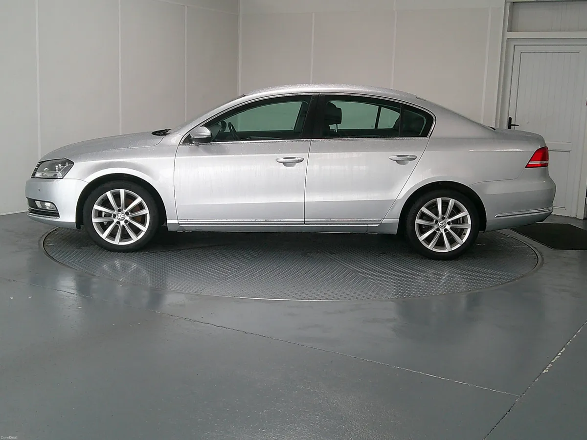 Volkswagen Passat 2014 - Image 4