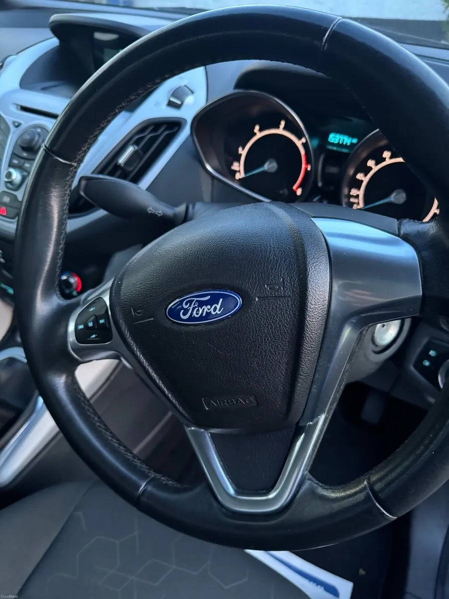 Car - Image 5