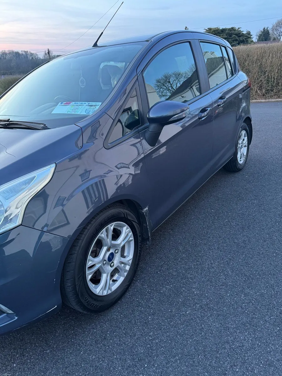 Car - Image 2