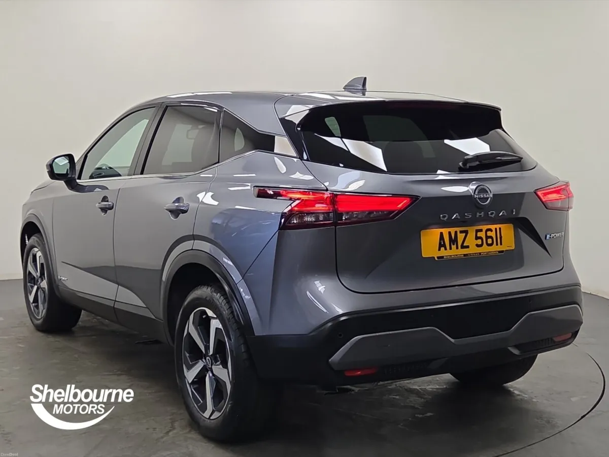 Nissan Qashqai Hatchback N-Connecta - Image 2