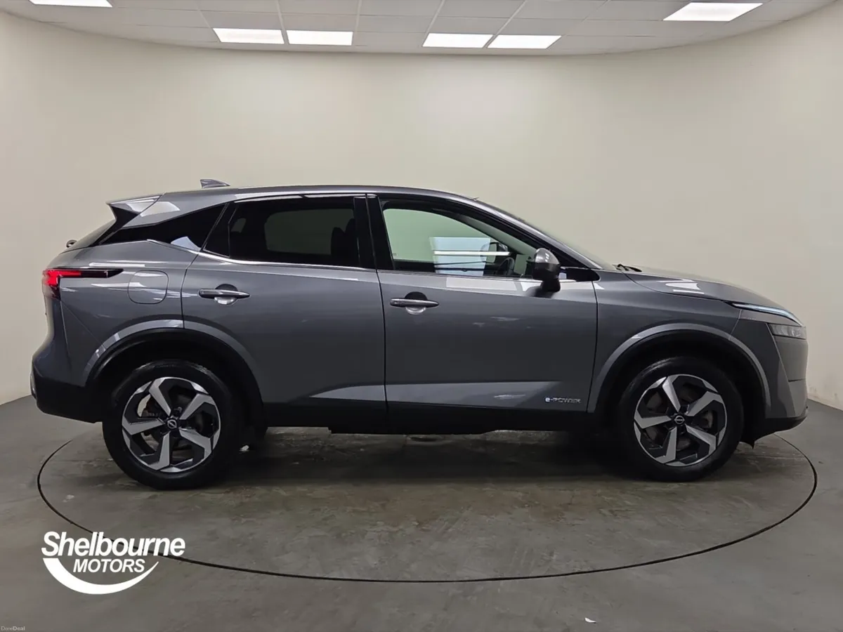 Nissan Qashqai Hatchback N-Connecta - Image 3