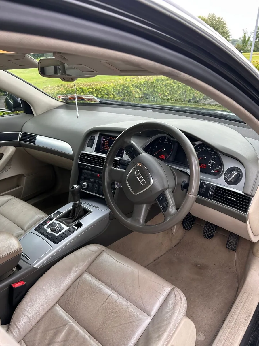 Audi A6 2009 - Image 2