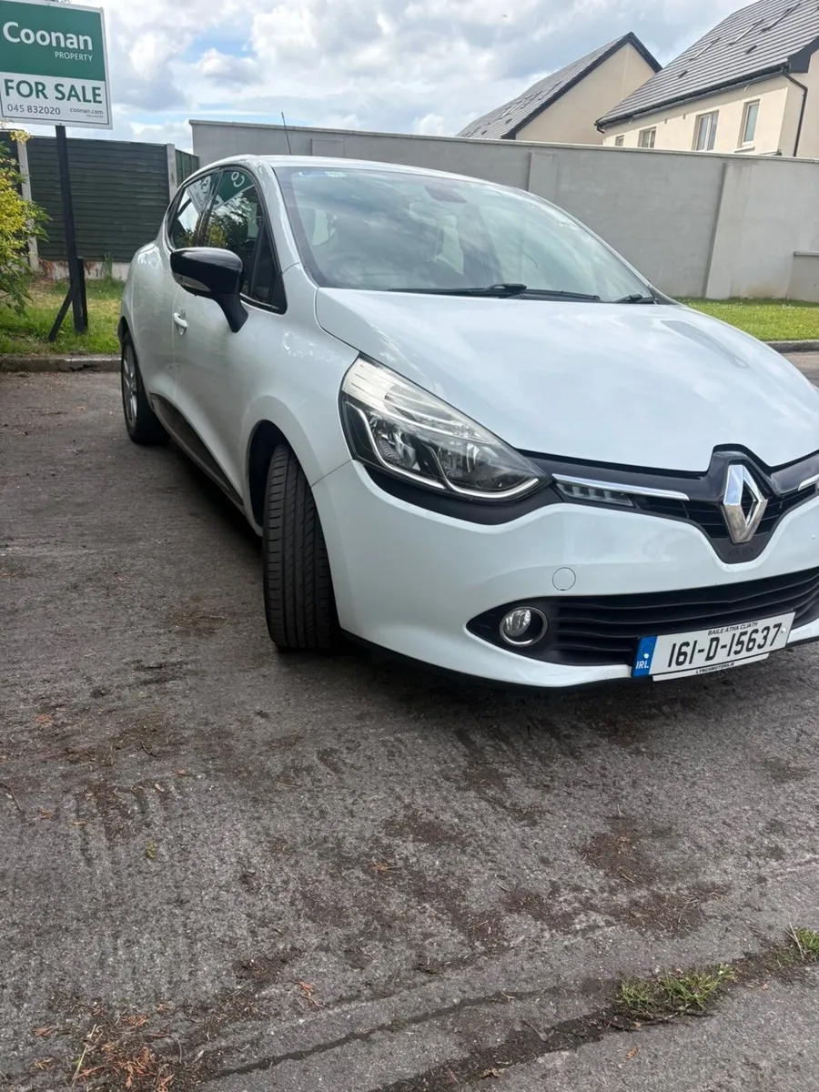 2016 Renault Clio 1.1L - Image 1