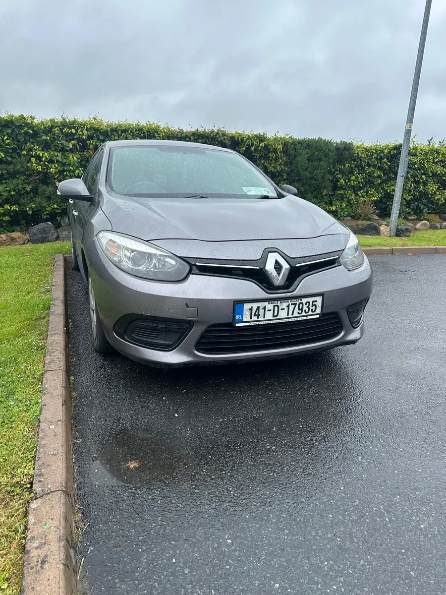 Renault Fluence **READ DESCRIPTION** - Image 5