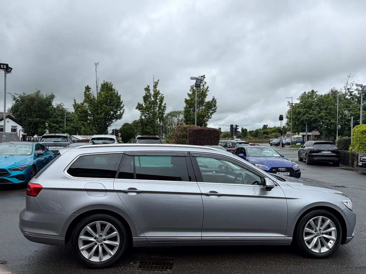 181 Volkswagen Passat Estate *AUTO* - Image 4