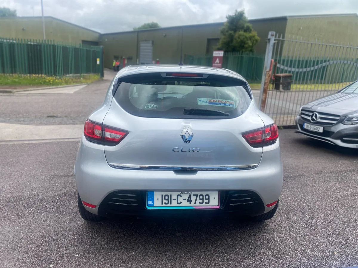 Renault Clio 2019 ONLY 98KLMS - Image 4
