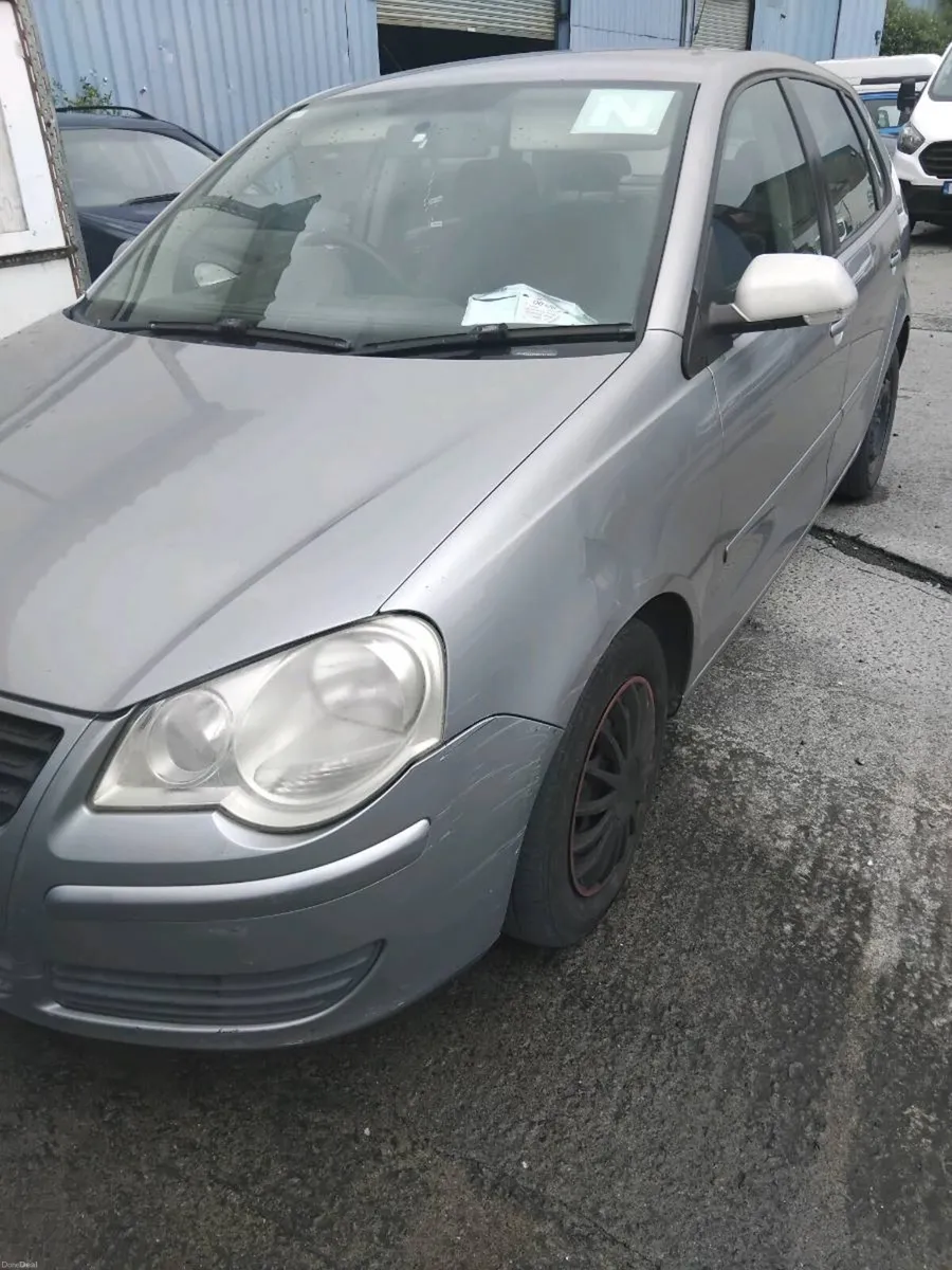Volkswagon polo - Image 4