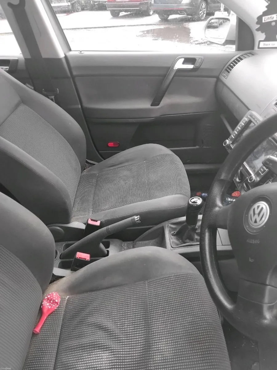 Volkswagon polo - Image 2