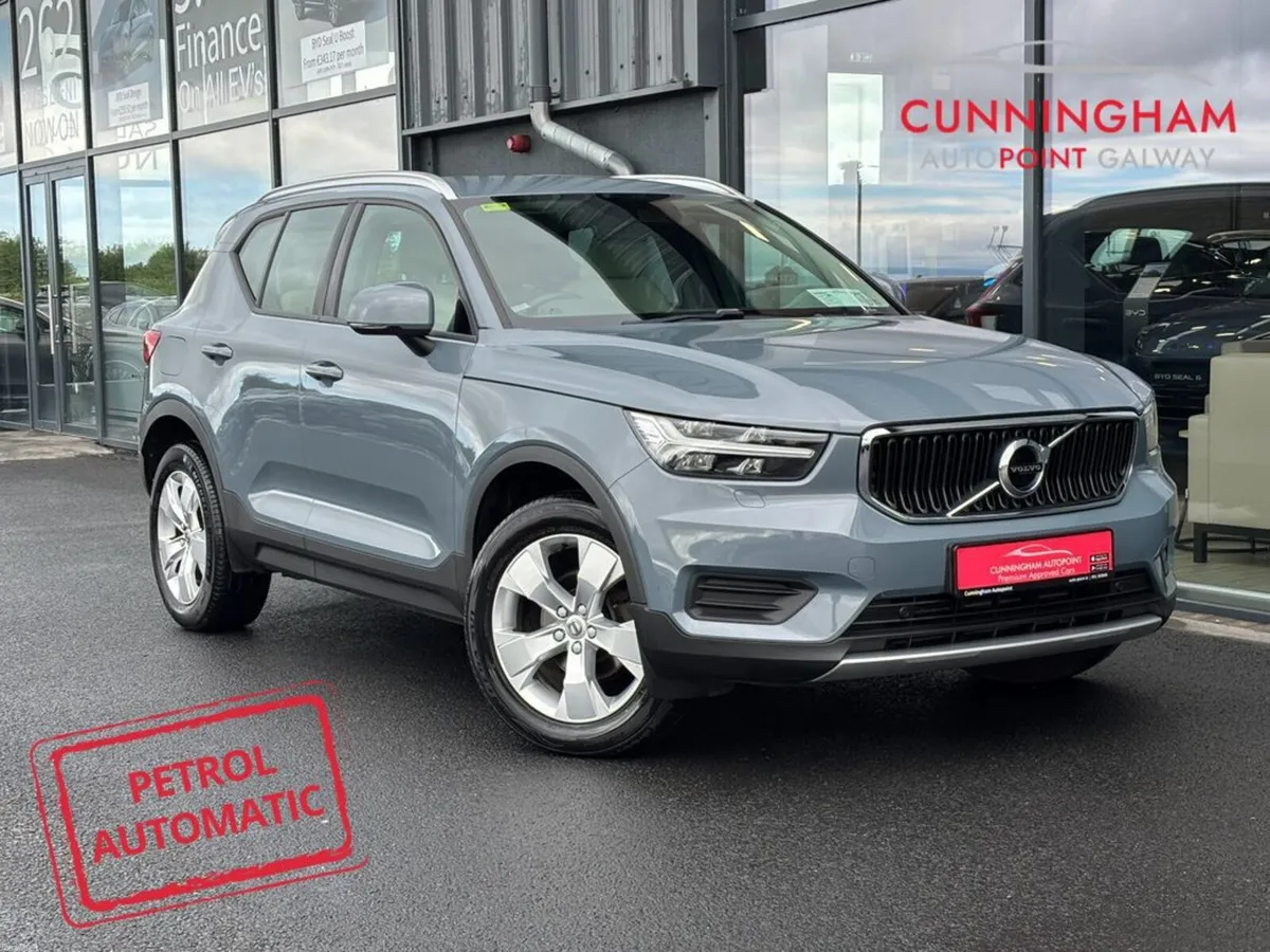 Volvo XC40 T3 Momentum Auto - Image 1