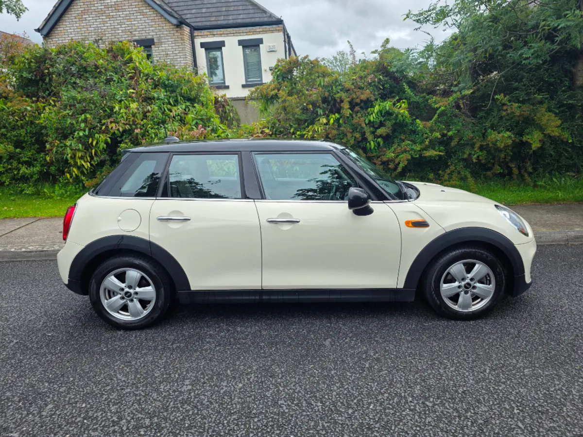 Mini Cooper XS52 4DR - Image 3