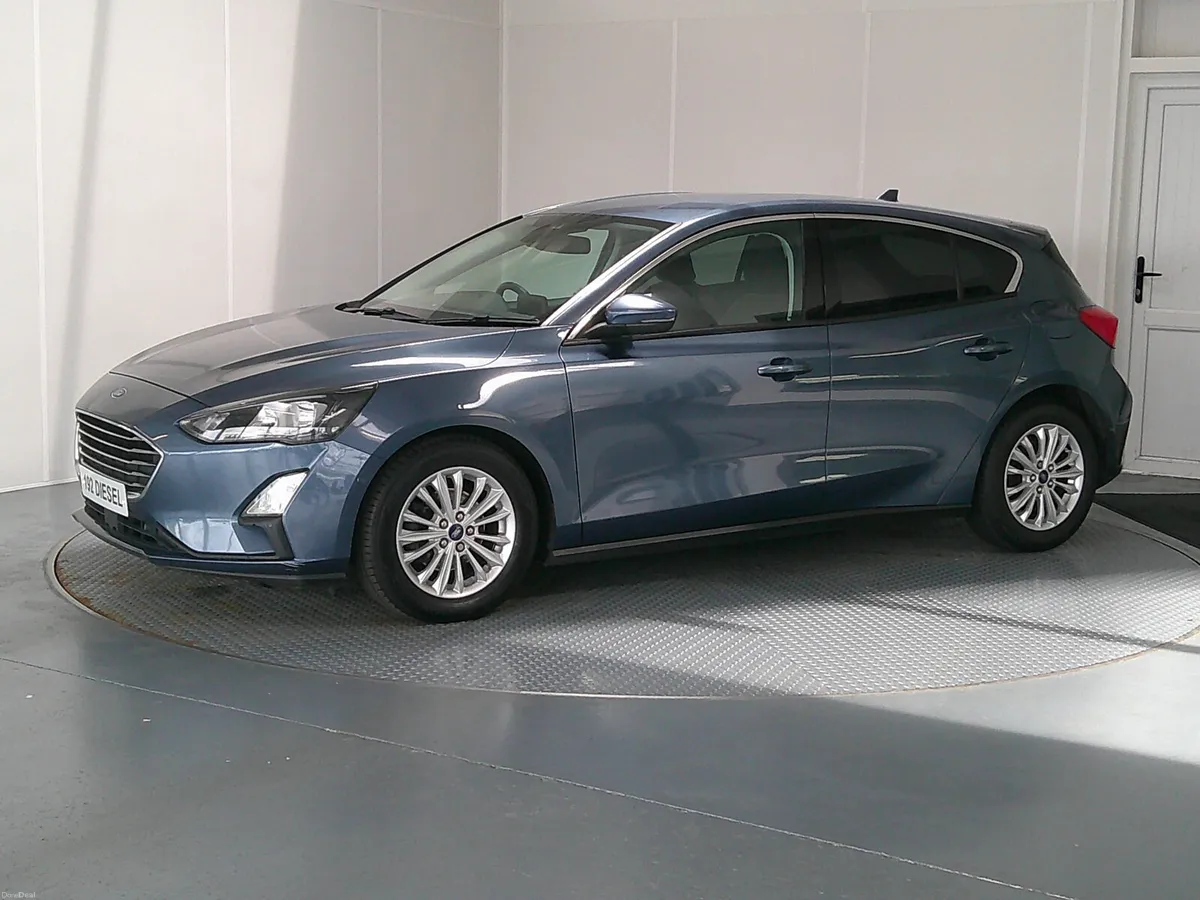 Ford Focus 2019 - Image 3