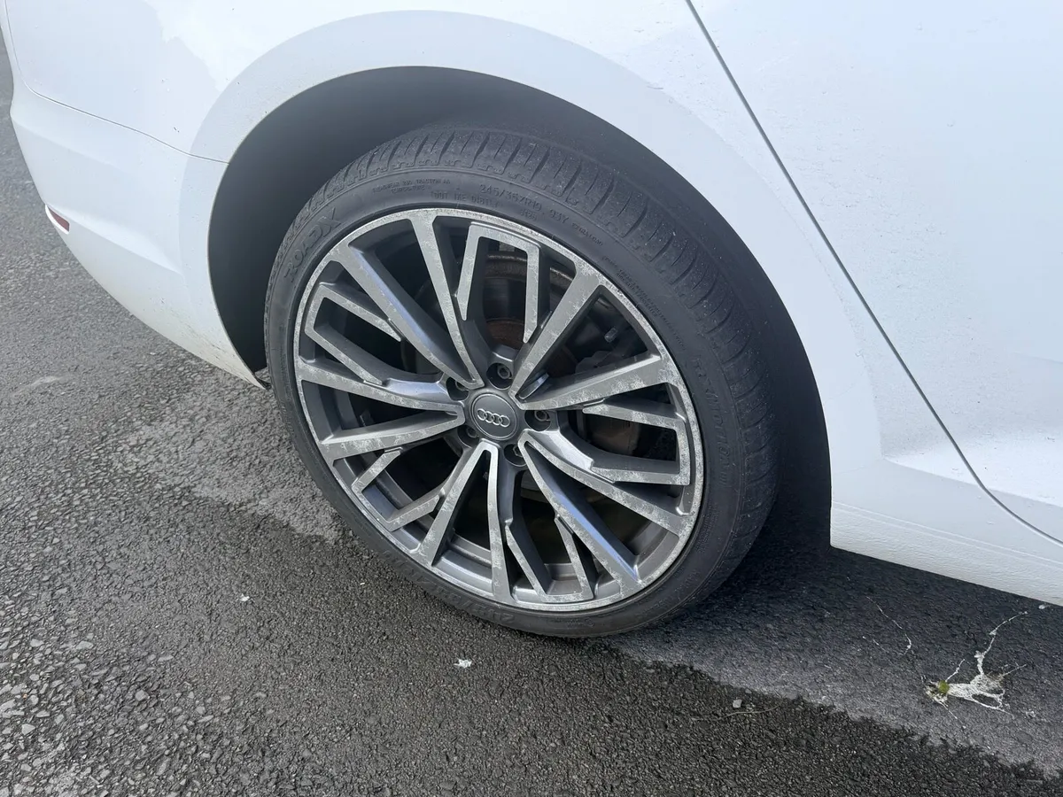 2016 Audi A4 1.4 TFSI Manual - Image 5