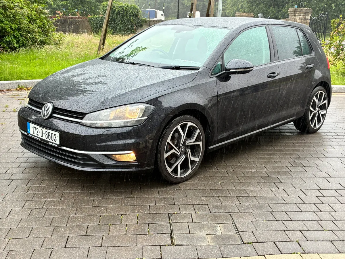 2017 (172) Volkswagen Golf 1.6 highline - Image 1