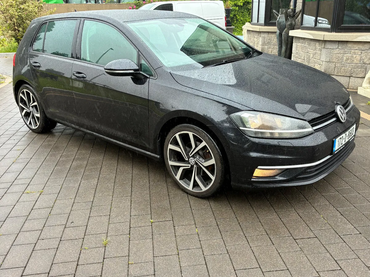 2017 (172) Volkswagen Golf 1.6 highline - Image 2