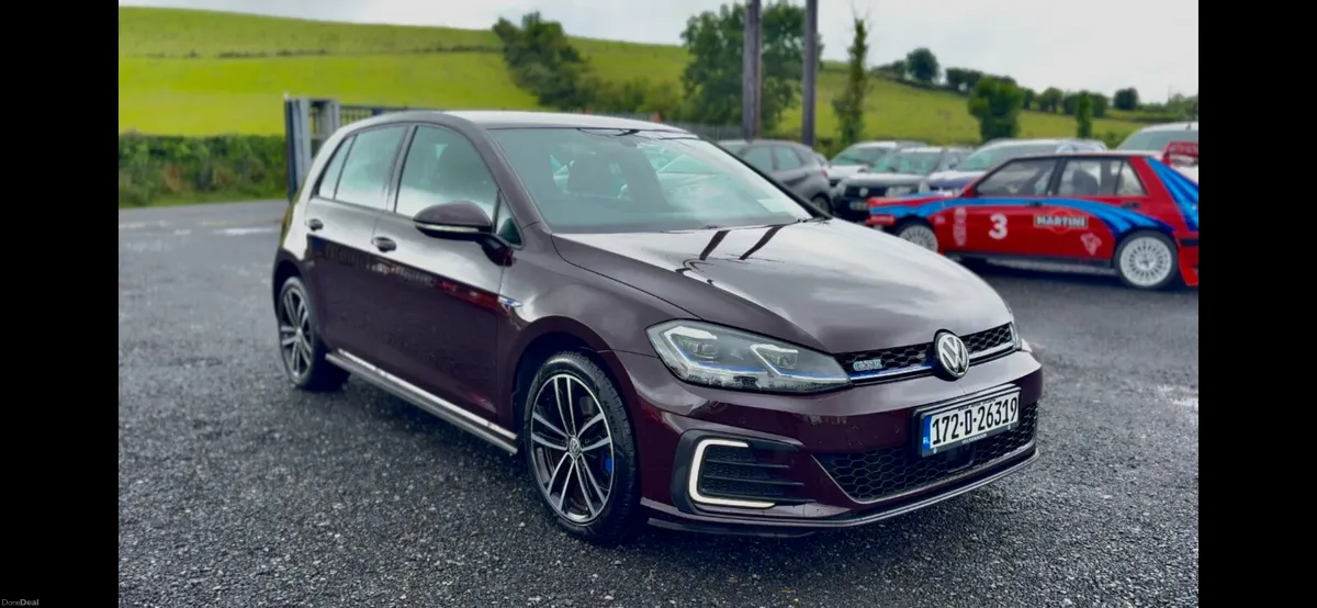 Volkswagen Golf 2017 1.4 plug in hybrid - Image 1