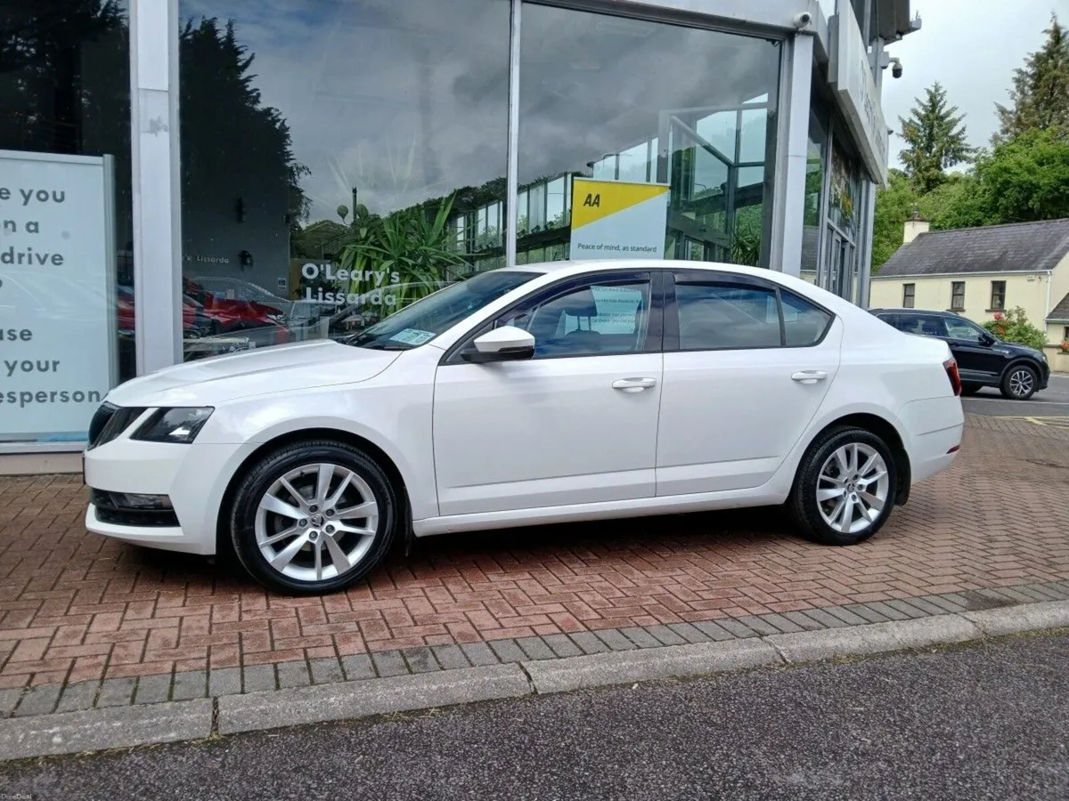 Skoda Octavia Ambition 1.6TDI 115HP,  White. - Image 6