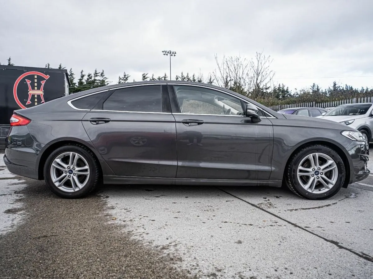 2017 Ford Mondeo 2.0 TDCi Titanium Eco S/S 150PS - Image 3