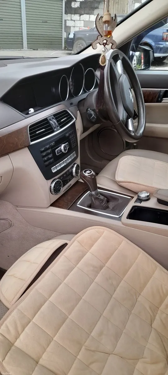 Mercedes-Benz C-Class 2013 - Image 5