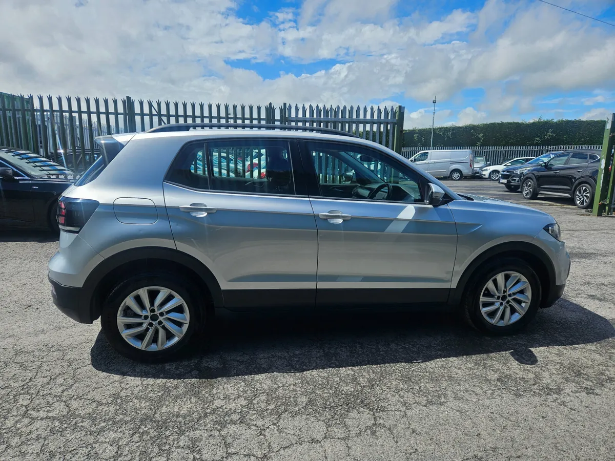 Volkswagen T-Cross 2020 1.6 TDI LIFE - Image 4