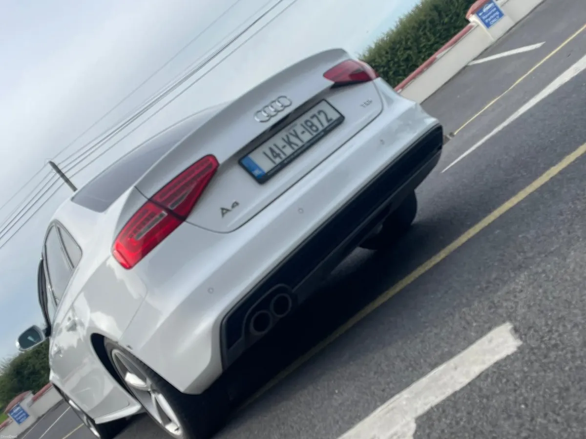 Audi A4 2014 - Image 2