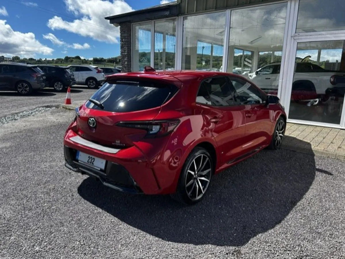 Toyota Corolla GR Sport 2023 - Image 4