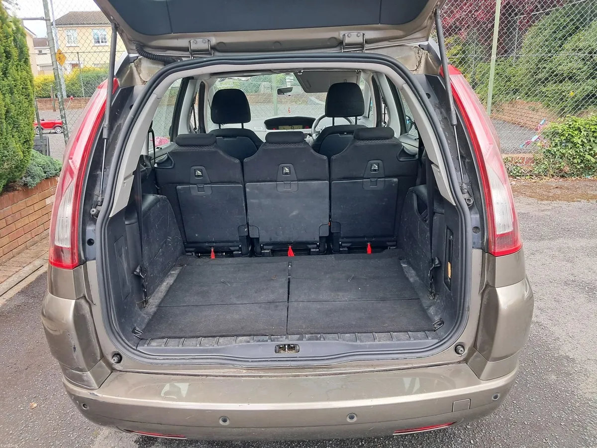 Citroen Grand C4 Picasso 2012 - Image 5