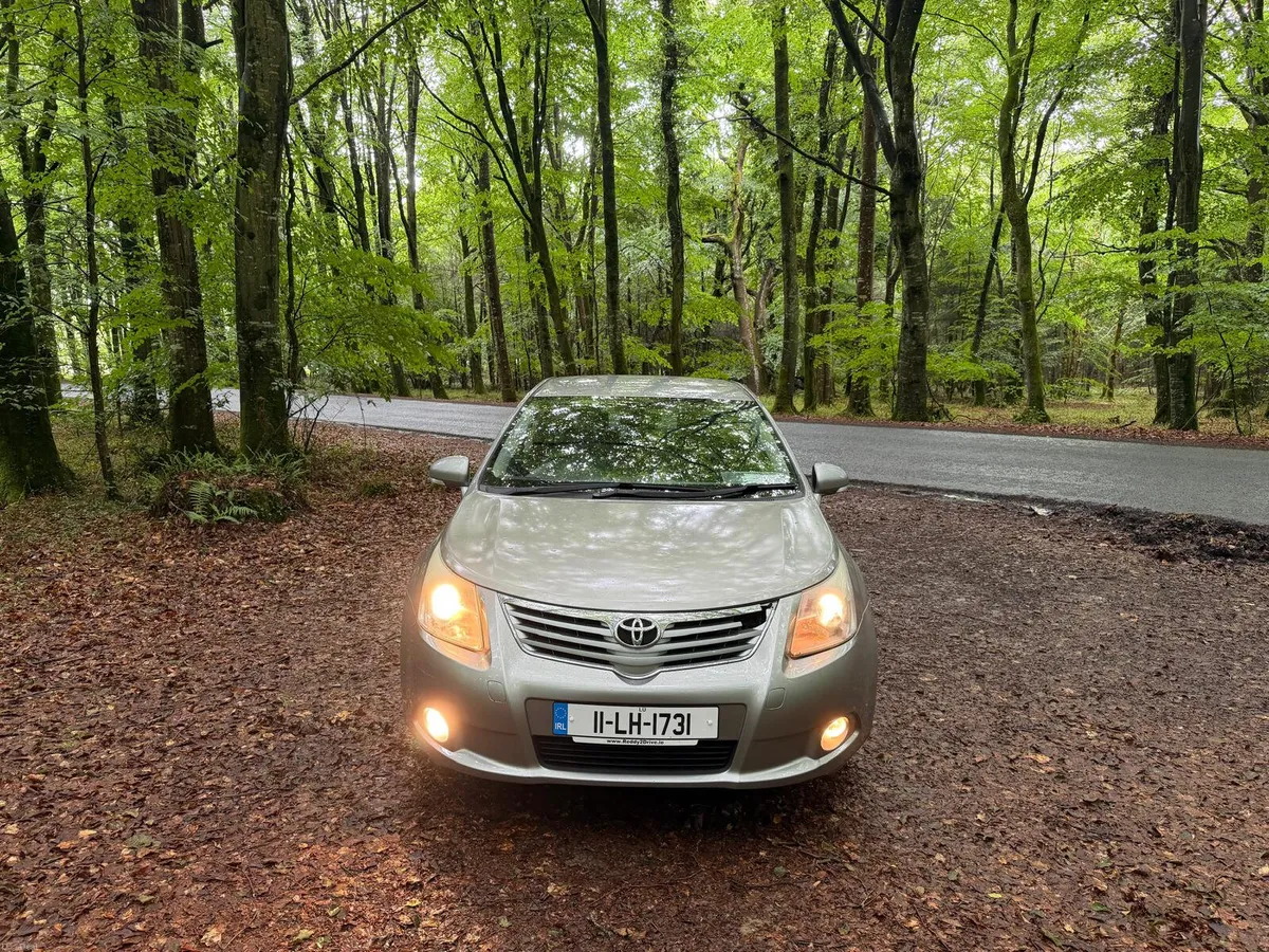 11 TOYOTA  AVENSIS  2.0 D4D AURA 6 SPEED - Image 2
