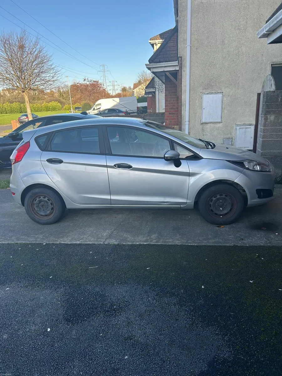 Ford Fiesta 2015 - Image 3