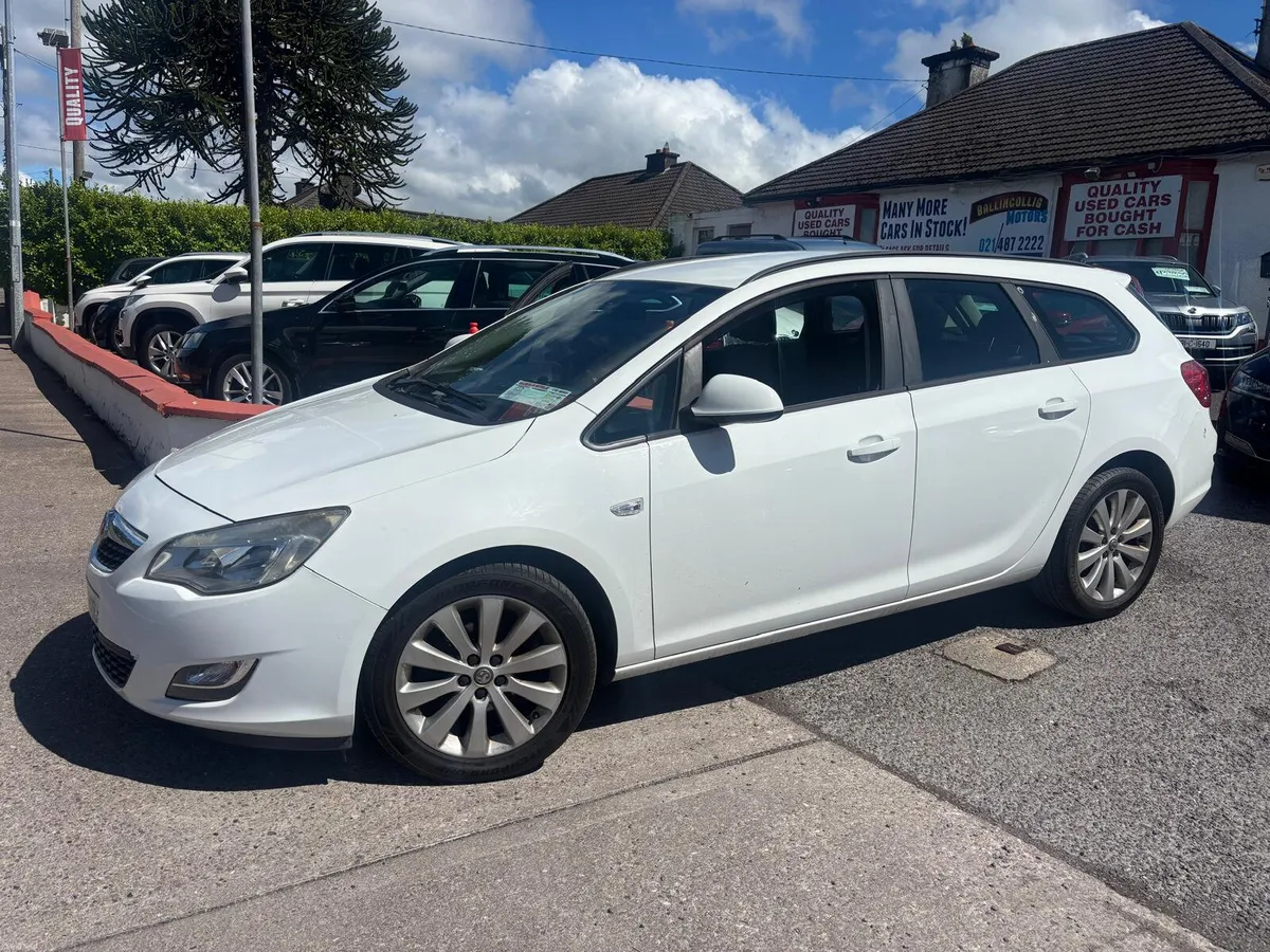 Vauxhall Astra  ESTATE 1.3  NCT 08/27, TAX  3/27 - Image 2