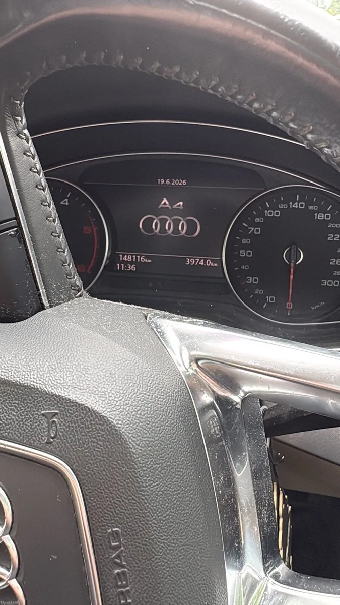 Audi A4 - Image 2