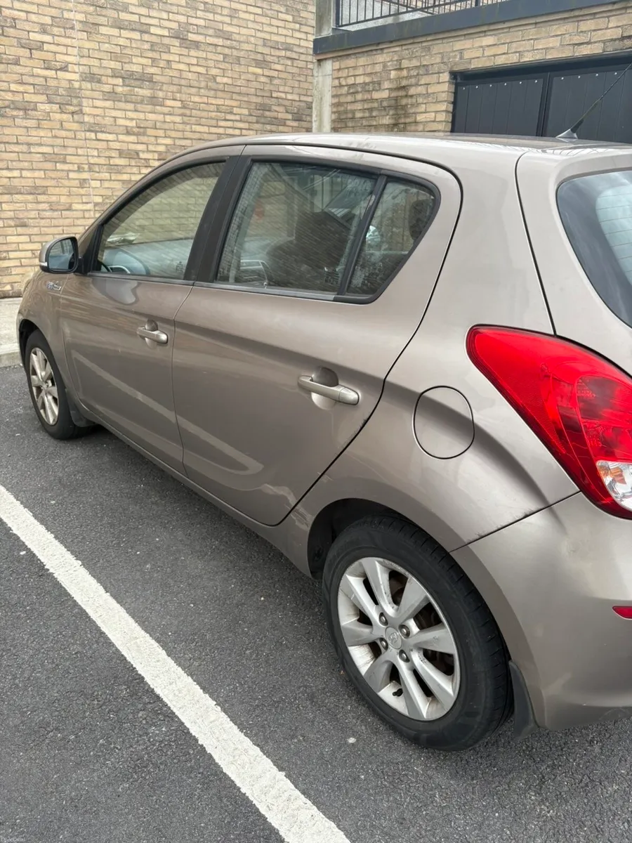 Hyundai i20 - Image 3