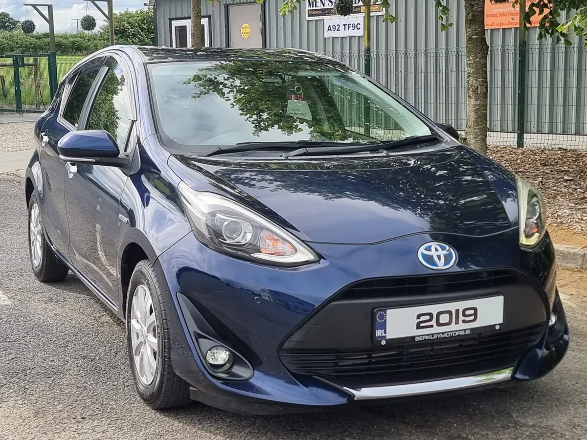 2019 TOYOTA AQUA HYBRID AUTO 1 YR WARRANTY €12,900 - Image 2