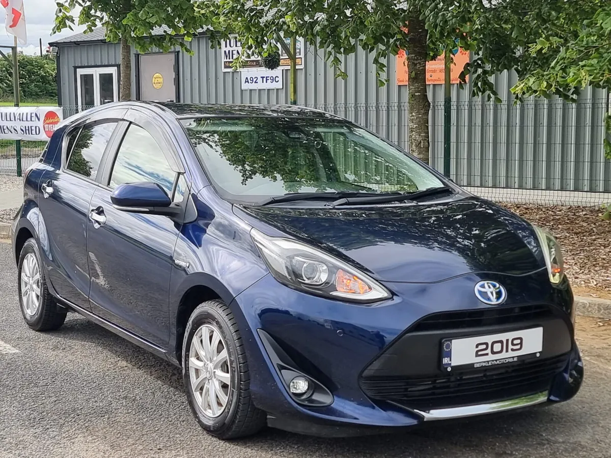 2019 TOYOTA AQUA HYBRID AUTO 1 YR WARRANTY €12,900 - Image 1
