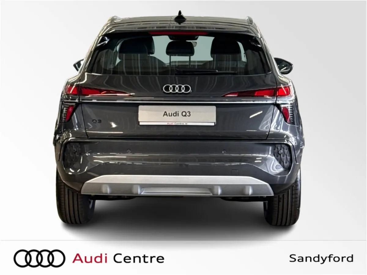 Audi Q3 TDI 150HP S-T SE - Image 4
