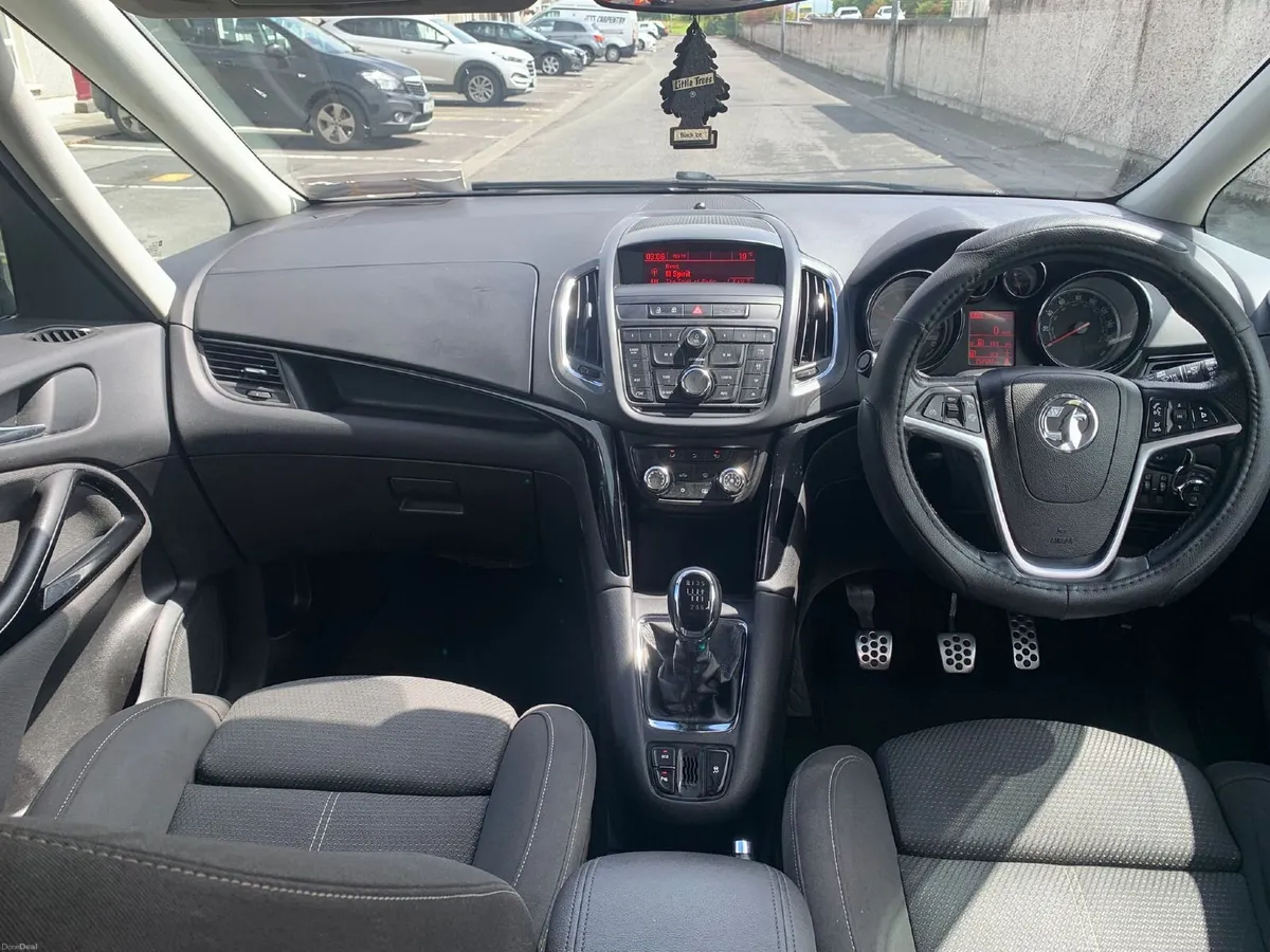 Vauxhall Zafira tourer  sri - Image 2