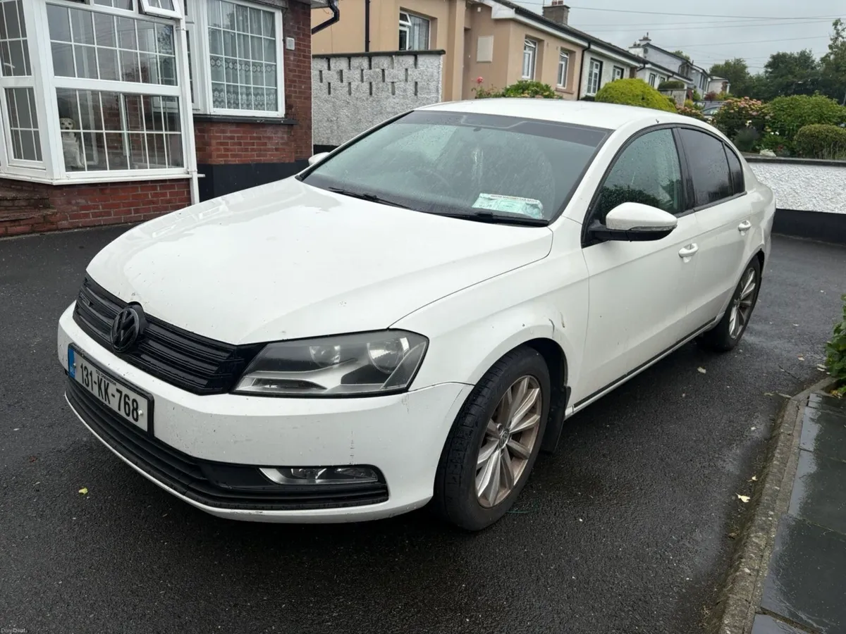 Volkswagen Passat - Image 4