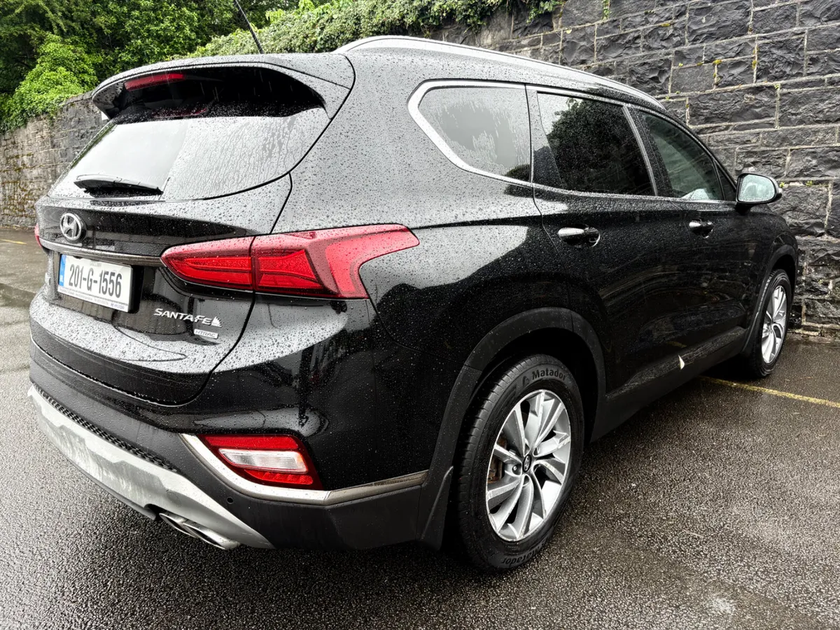 Hyundai Santa Fe!1 Owner Car! 4WD!  trade ins👍 - Image 4
