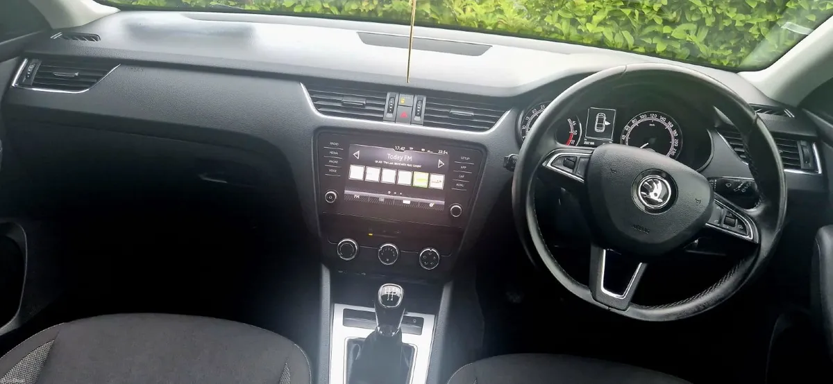 Skoda Octavia 2017 (172) AMBITION 1.6TDI 115HP 4DR - Image 3