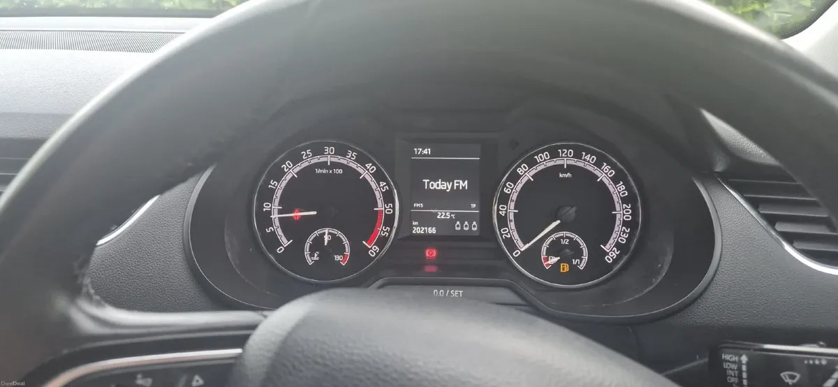 Skoda Octavia 2017 (172) AMBITION 1.6TDI 115HP 4DR - Image 5