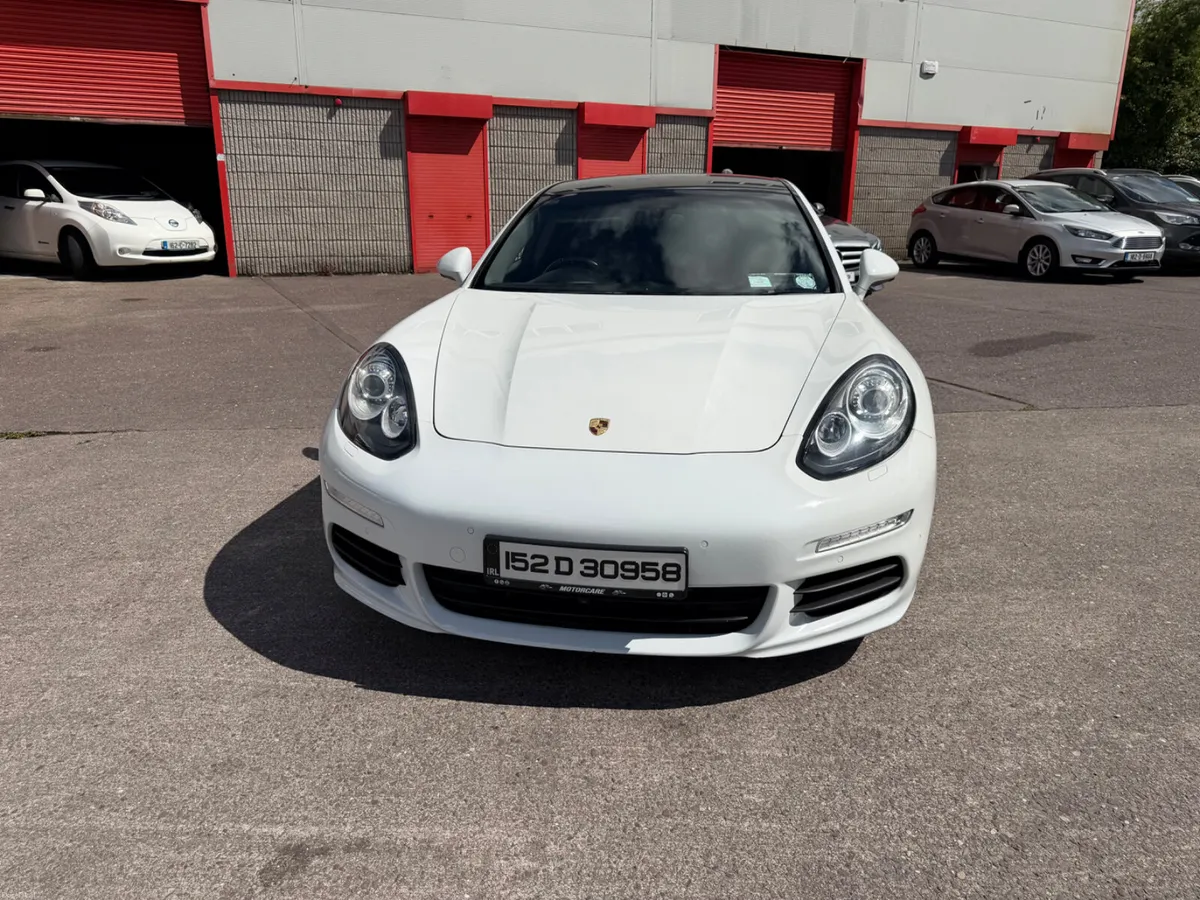 2015 Porsche Panamera - Image 5