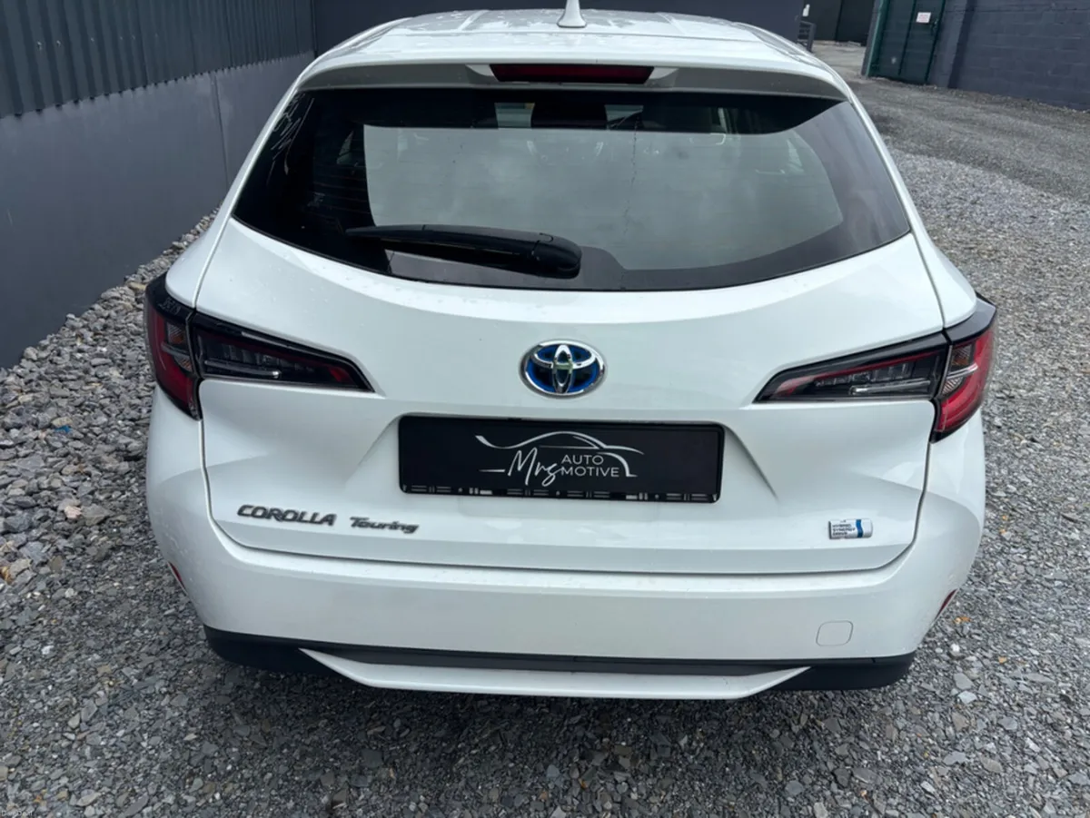 Toyota Corolla HYBRID ESTATE 222 D 26391 - Image 4